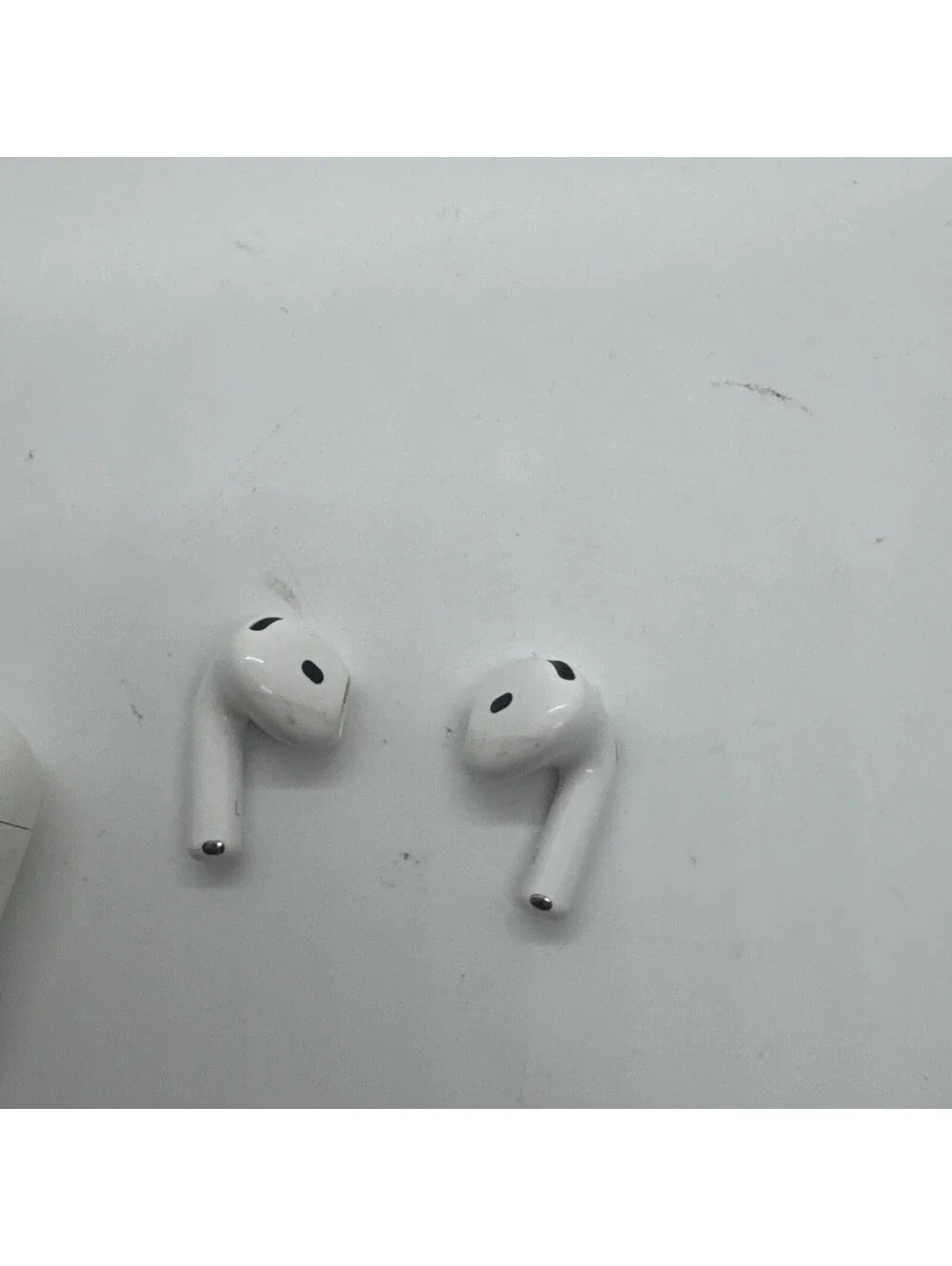 Apple AirPods 4th Gen ANC with MagSafe Charging Case A3056 A3055 A3059 MXP93LL/A